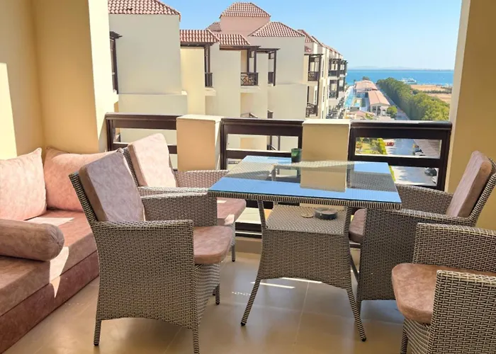 Beachfront Sea View Promenade Gravity Apartment Hurghada