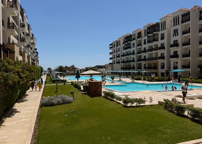Beachfront Sea View Promenade Gravity Apartment Hurghada